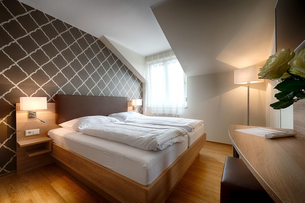 Dom Hotel เกชเชอร์ ภายนอก รูปภาพ