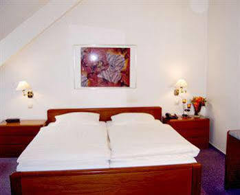 Dom Hotel เกชเชอร์ ภายนอก รูปภาพ