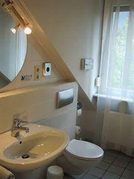 Dom Hotel เกชเชอร์ ภายนอก รูปภาพ